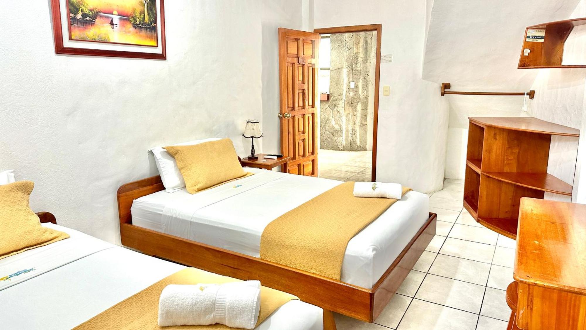 Hostal Suenos Silvestres Puerto Ayora  Exterior foto